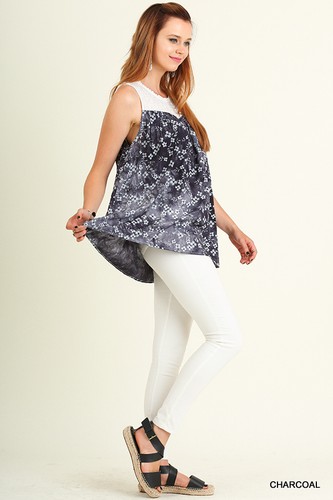 Top Umgee taglia S M L grigio bianco occhielli fata floreale cottage tunica camicia donna - Foto 2 di 6