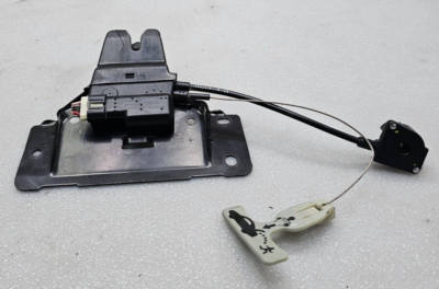 2003-2006 Lincoln Town Car Trunk Latch Release Actuator Deck Lid