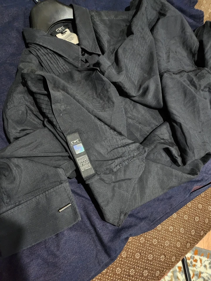 Camisa negra de diseñador CNE CoSTUME NATIONAL para hombre talla mediana hecha en Italia 🇮🇹 Foto 4 de 4