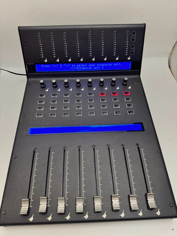 Icon QCon Pro XS DAW Controller Extender Motorfader Mixer Studio - Bild 3 von 4