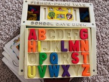 Vintage 1972 Fisher Price School Days Portable Play Desk Magnets/Cards