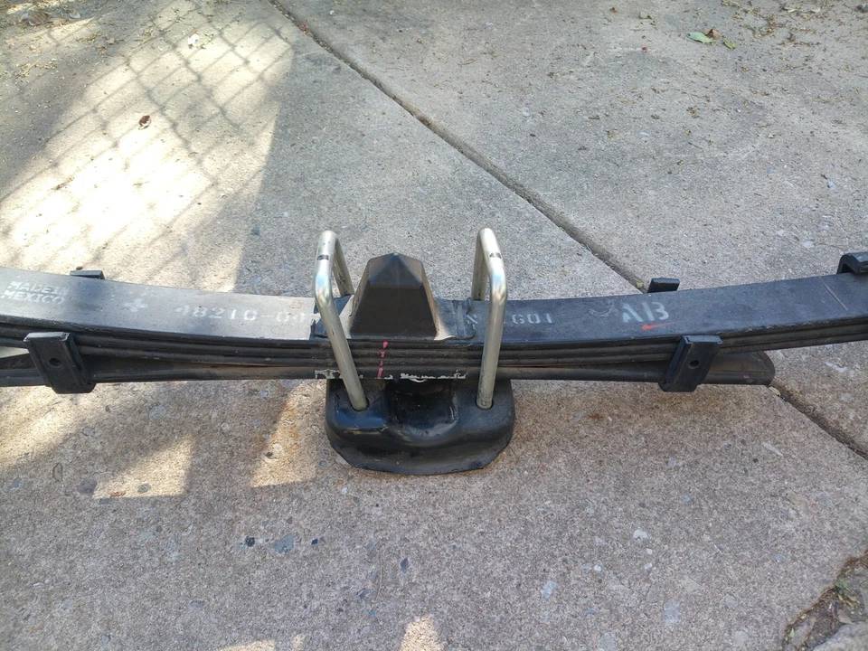 2018-2023 TOYOTA TACOMA PASSENGER REAR (RR)  LEAF SPRING 48210-04702 (OEM) - Image 3 of 4