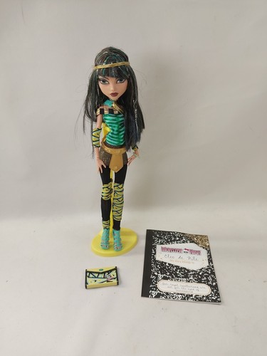 2011 Mattel Monster High Wave 2 Cleo De Nile School's Out Doll Great Condition