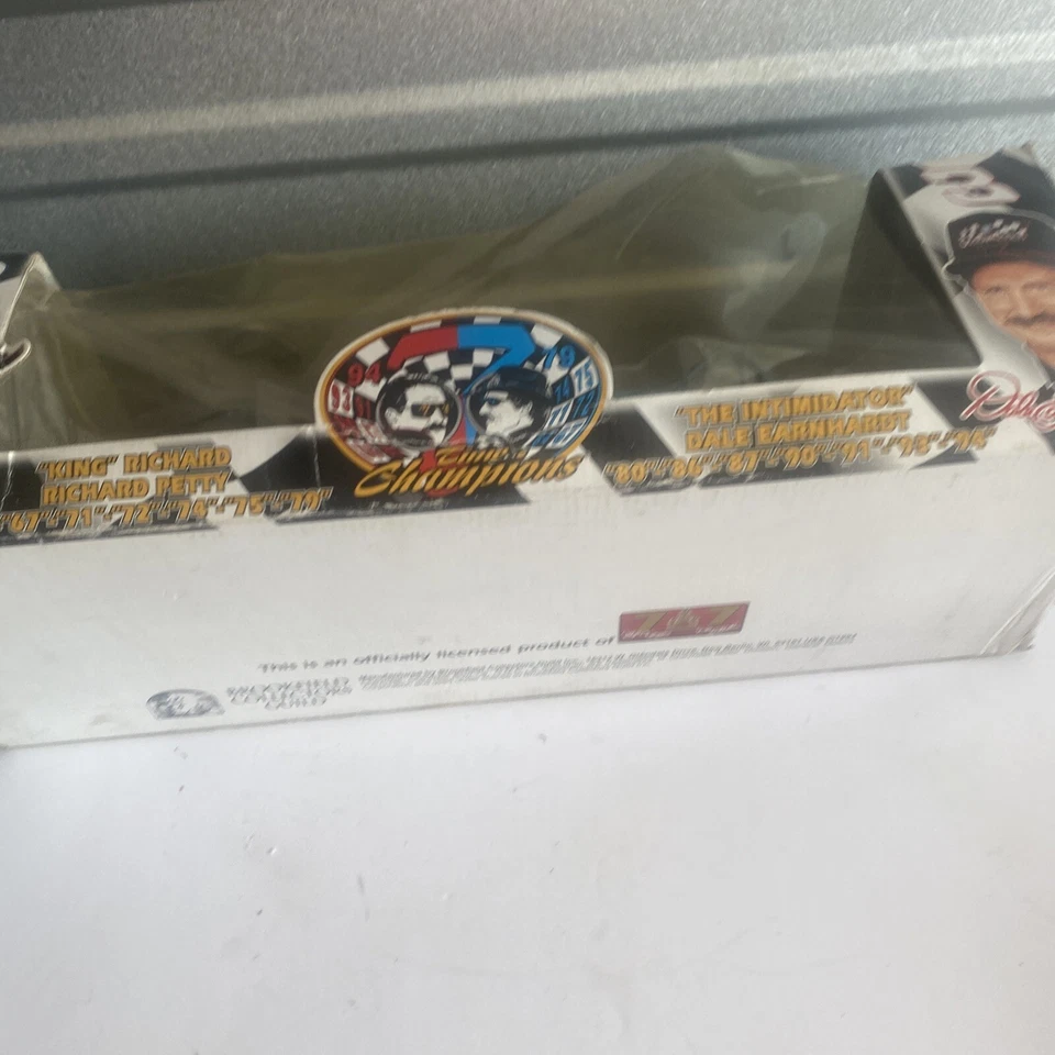 Juego Brookfield Richard Petty & Dale Earnhardt 7 Time Champions Suburban 1/25 Foto 3 de 4