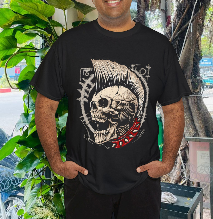 Punk Rock Skull With Mohawk Style Punk's Not Dead Retro T-Shirt