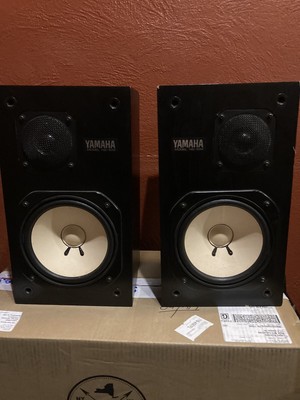 stereo studio monitors