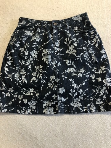 Croft & Barrow Skort Womens 4 Blue Floral Classic Stretch Skirt Shorts Everyday