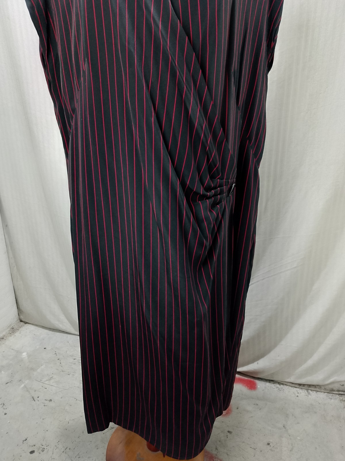 Articolo e3493 abito donna Yves Saint Laurent nero a righe rosse taglia M asce