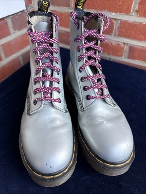 Dr Martens 1460 8 Loch Made In England Silber World Aids Day Stiefel UK 5 EU 38