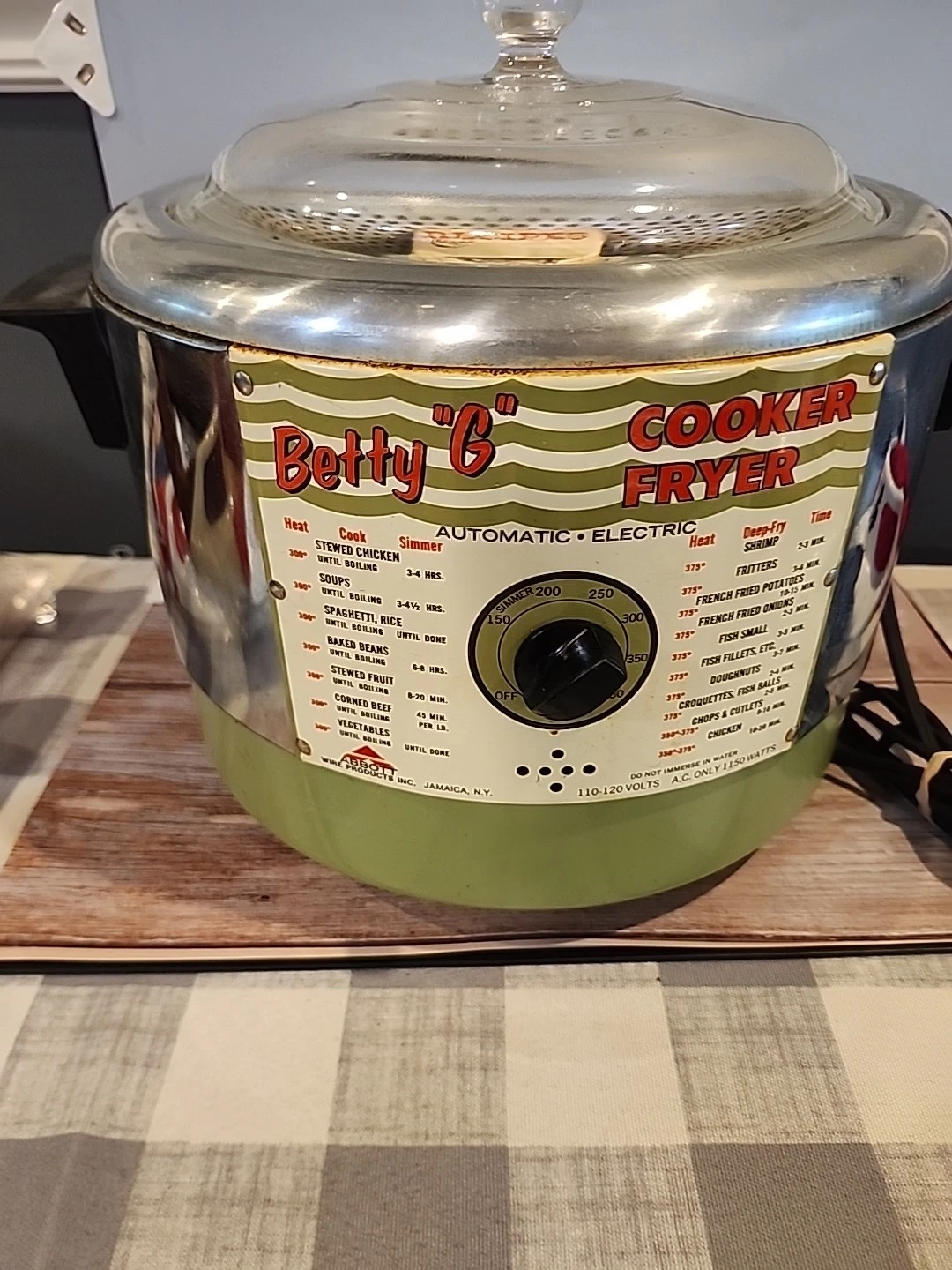 Vintage Betty G Slow Cooker Fryer (NOS)
Opens in a new window or tab