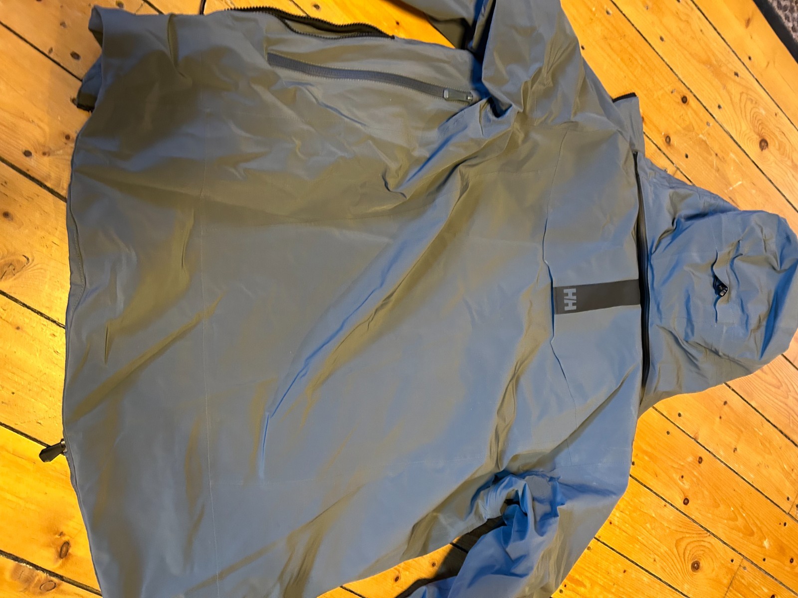 Helly Hansen ski jacket insulated, waterproof, wi… - image 2