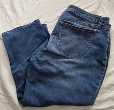 New Lee Riders Women's 18 M Mid-Rise Stretch Capri Jeans Stonewash Blue