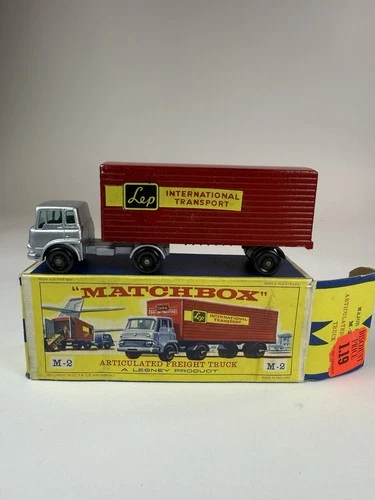 Matchbox Lesney Major Pack M-2 Silver/red Articulated Freight Truck E Box Mint