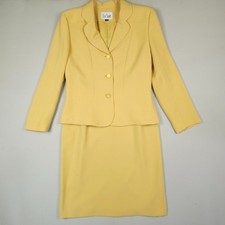 Le Suit Two-Piece Skirt Suit Women Size 10 Yellow Blazer Formal Business 2 Piece