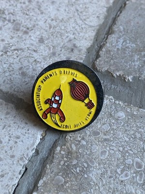 Pin s Schule Jules Verne Rakete Tim und Struppi