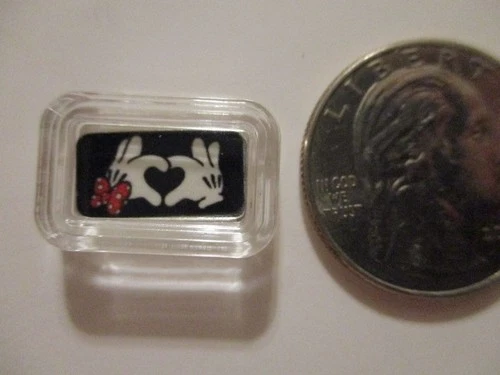 Heart Hands Mickey & Minnie 1 Gram .999 Fine Silver Bar