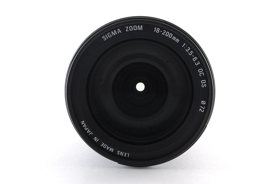 Sigma 18-200mm F/3.5-6.3 DC OS HSM Lens for Canon EF [Near MINT] with Cap Japan. - Image 2 of 4