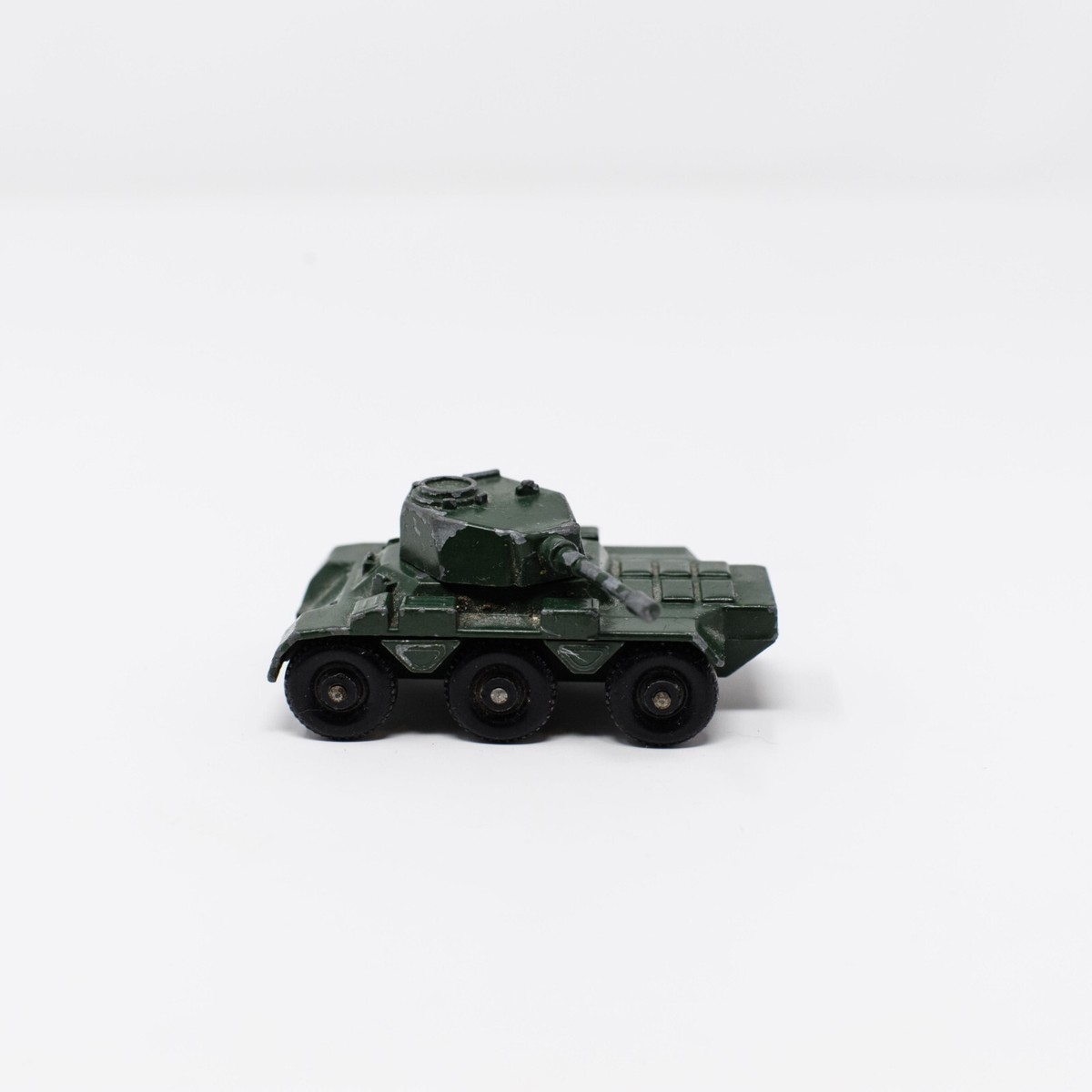 マッチボックスレズニー　ヴィンテージ SALADIN ARMOURED CAR 1959 Matchbox Lesney No 67-A Saladin Armoured Car- Damaged