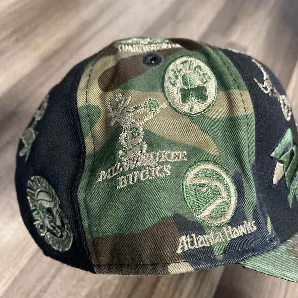 Sombrero ajustado vintage Y2k New Era parches NBA camuflaje 7 1/4 Foto 4 de 4