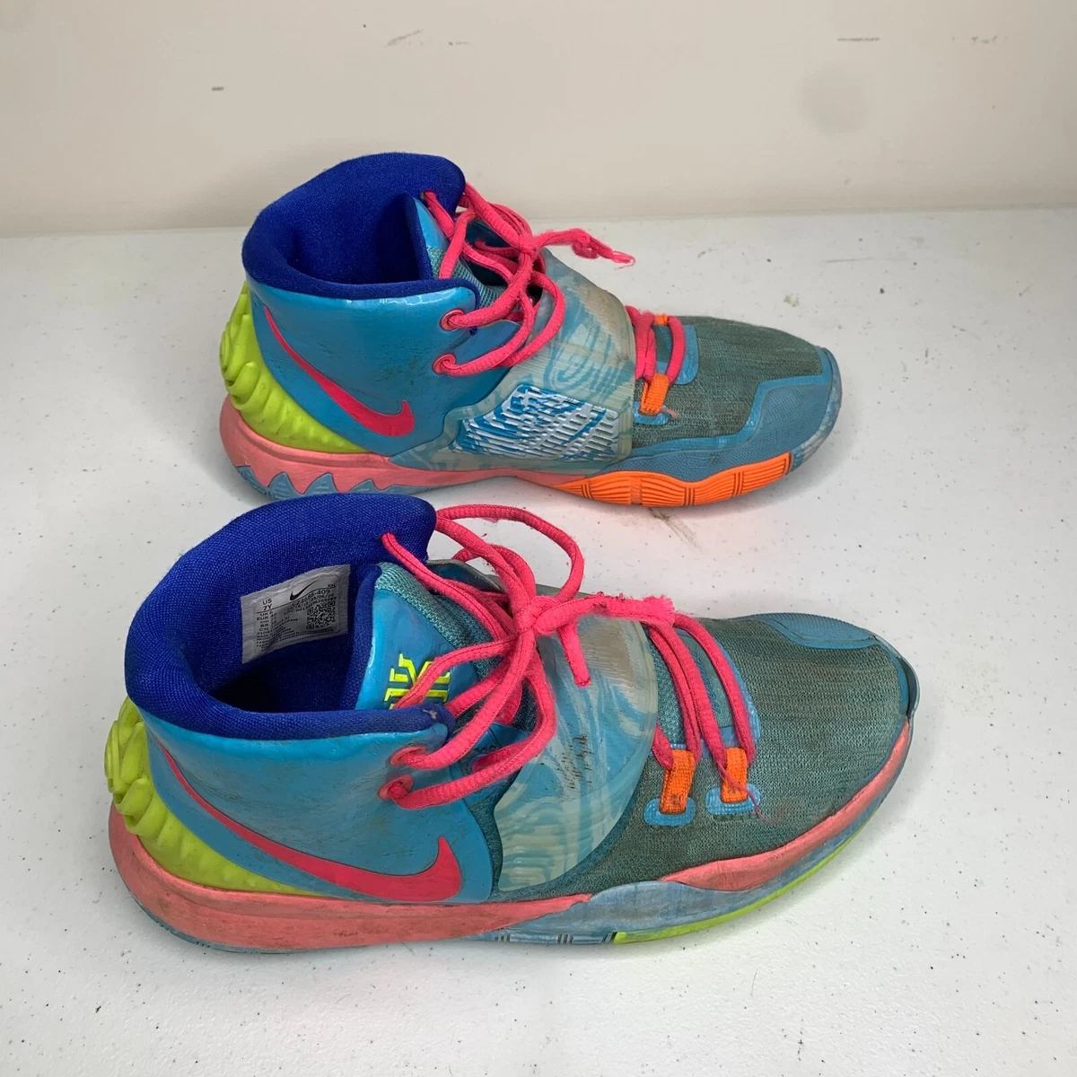 Kyrie high top basketball shoes sales