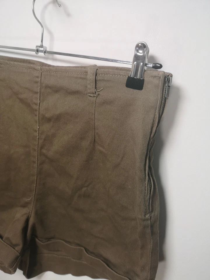 Forever 21 Khaki Green Side Zip Cotton Shorts - Size 16 W30" L2" (51y) - Image 4 of 4