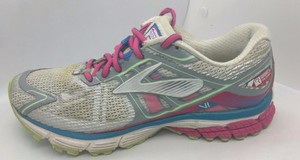 brooks ravenna 9 silver