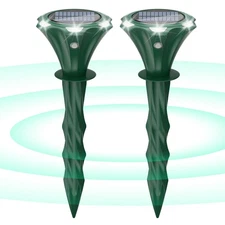 Mole Repeller Solar Powered 2 Pack, Waterproof Motion Detection LED Flash Lig...
