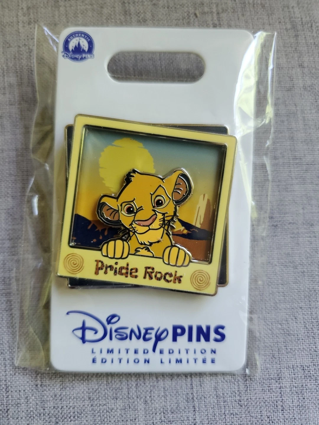 Simba Pin – Pride Rock – The Lion King – Disney Destinations – LE 2000 Pin NEW