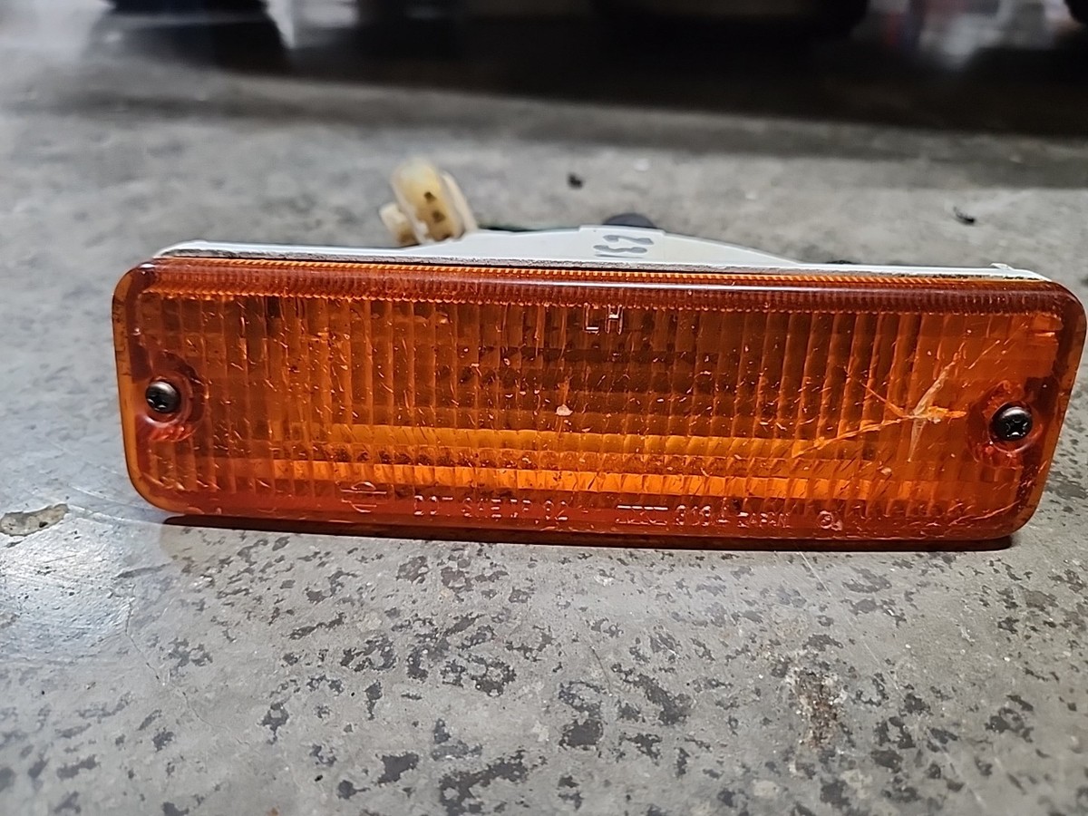 レトロ サイドランプ ② 85-86 NISSAN Z31 300ZX TURBO FRONT LEFT & RIGHT TURN SIGNAL LIGHT