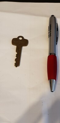 Best Lock Original Numbered Key 2 C-18