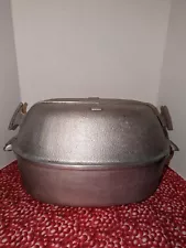 VINTAGE GUARDIAN SERVICE WARE TURKEY ROASTER  SIZE 17 INCHES 