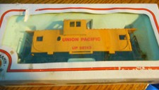 Bachmann 43-1007-01 HO Scale Wide Vision Caboose Union Pacific
