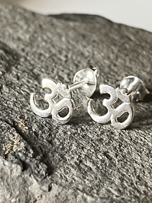 Sterling Silber Om Symbol Push-Back Ohrringe