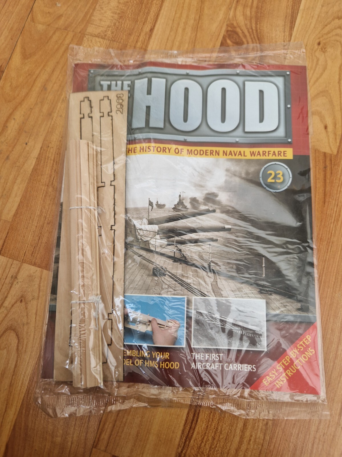 ISSUE 23 HACHETTE BUILD THE HMS HOOD MODEL SHIP 1/200 WW2 BATTLE CRUISER