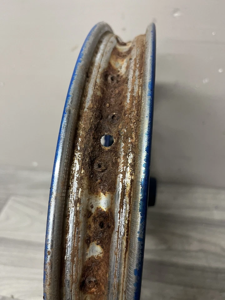 Llanta delantera Yamaha PW80 PW 80 1983 83 OEM 451-25111-00-98 Foto 2 de 4