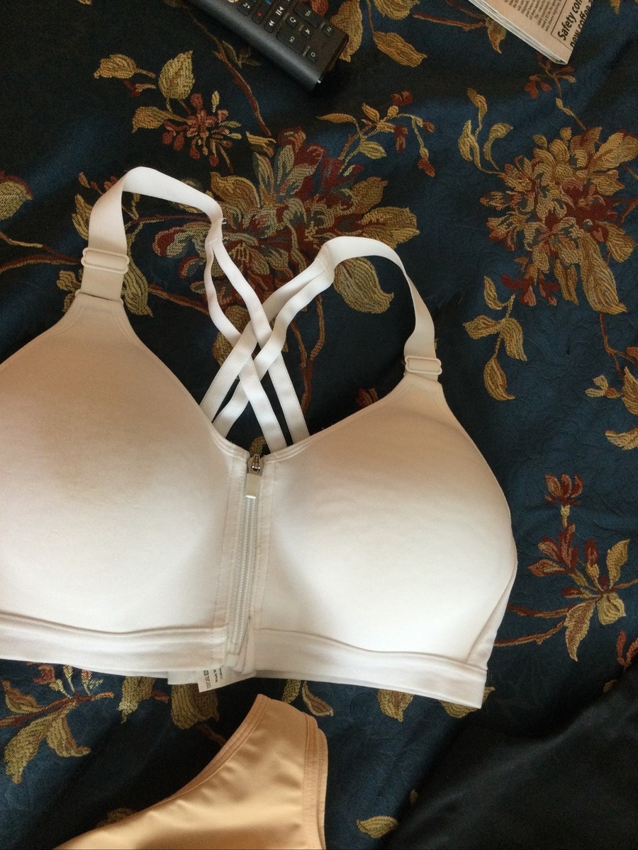 Post Mastectomy Bras Lot (3) Front Closure