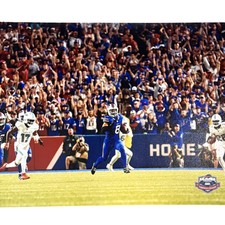 Terrel Bernard Unsigned Running with Ball vs. Miami (Horizontal) 8x10 Photo