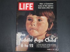 VTG Life Magazine October 20 1972 - FDA Consumer / The Middle Age Child 6 to 12