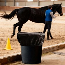 Horse Bucket Cover Protective Oxford Cloth Dustproof Feed Bin Lid for Stable