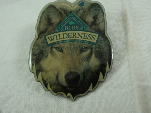 Blue Wilderness Wolf Pin 1,5" Pinback - Bild 1 von 8