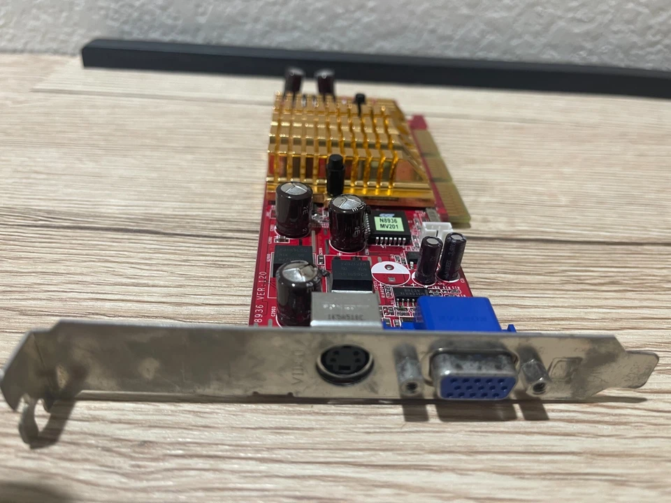 MSI ATI Radeon 9250 (RX9250T128) 128 MB DDR SDRAM AGP 4x/8x Graphics adapter - Image 3 of 3