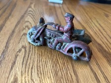 RARE VTG CAST IRON TOY POLICE MOTORCYCLE W/SIDE CAR MARKED COP MADE IN USA 4"