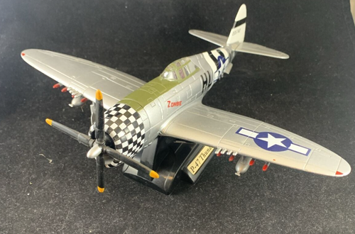 MotorMax P-47 Thunderbolt Zombie 1:48 Diecast Plastic 76316 Fighter Plane - Picture 2 of 7