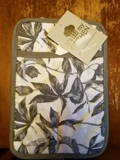 NWT 2 Pack Potholder Set Gray / White Leaves