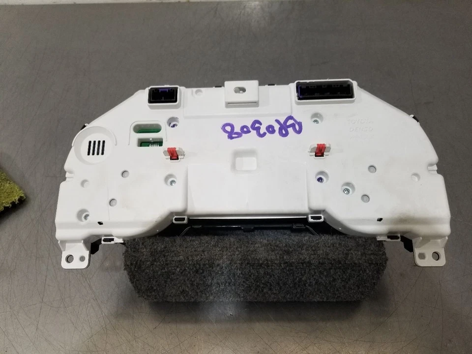 Toyota Camry XSE 21 2021 2,5 L velocímetro cuadro de instrumentos 838000Xn93 Foto 4 de 4