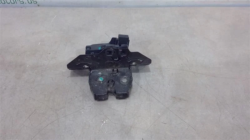 ACTUADOR DE BLOQUEO DE PESTILLO DE MALETERO DE ELEVACIÓN DE PORTÓN TRASERO CHEVROLET TRAX 2017-2020 13515944 Foto 2 de 4