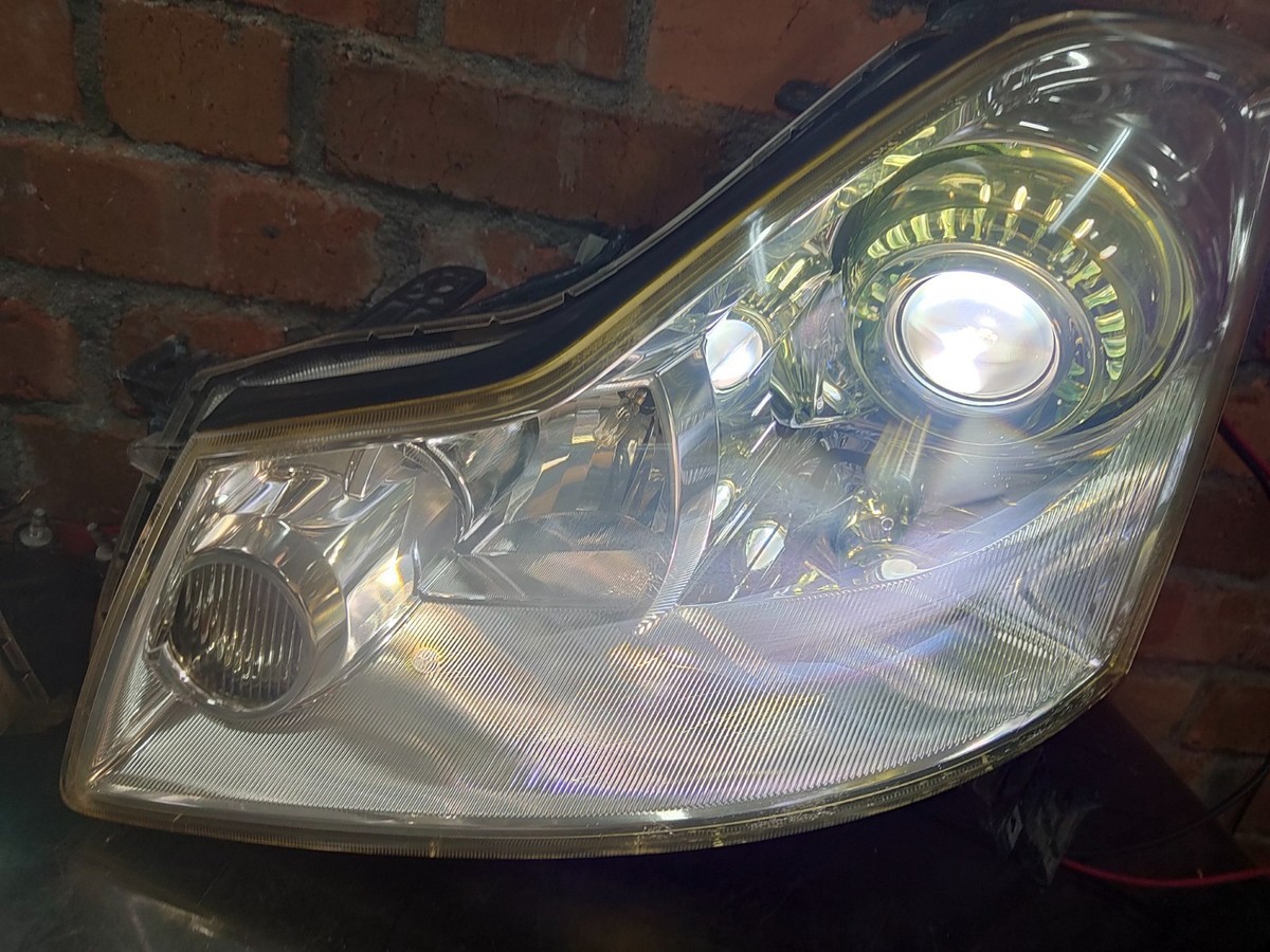 GENUINE NISSAN FUGA Y50 GT Infiniti M35 M45 XENON HID Headlights