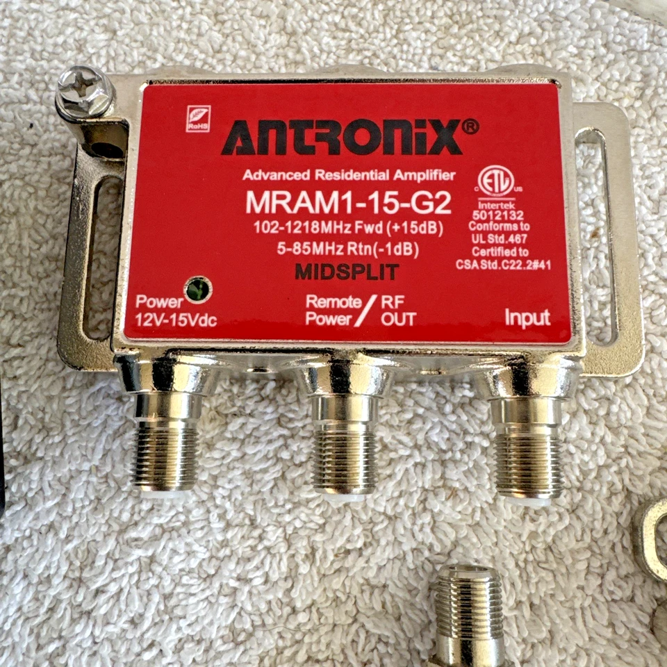 Antronix MRA1-15/AC Coaxial Cable Amplifier w/ Power Adapter / Splitter / Cables - Image 3 of 4