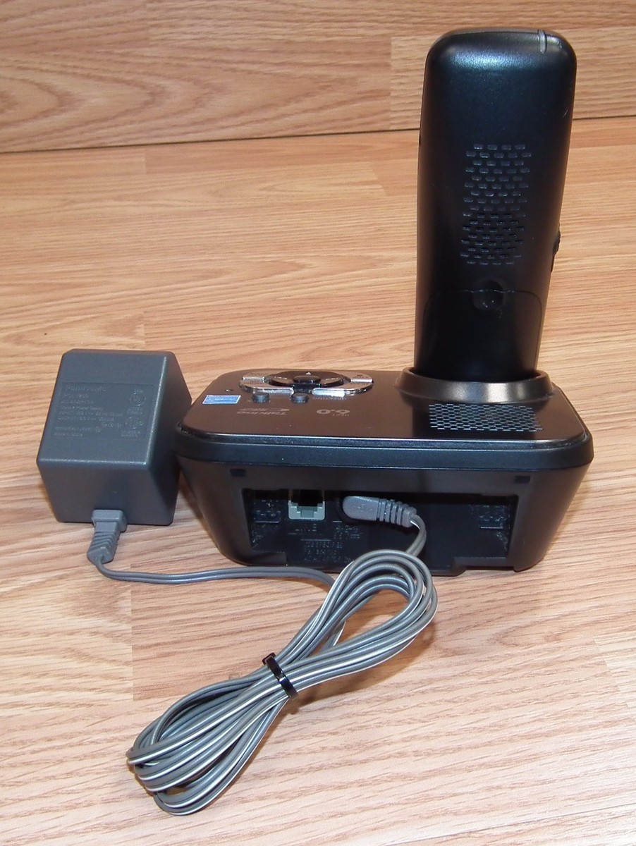 Panasonic (KX-TG9331T) DECT 6.0 Talking Caller ID Phone w/ Base
