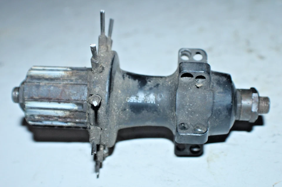 Buje trasero para bicicleta Shimano WH-R550 buje libre negro 135 mm 20H MTB Tour ¡Envío rápido a EE. UU.! Foto 4 de 4